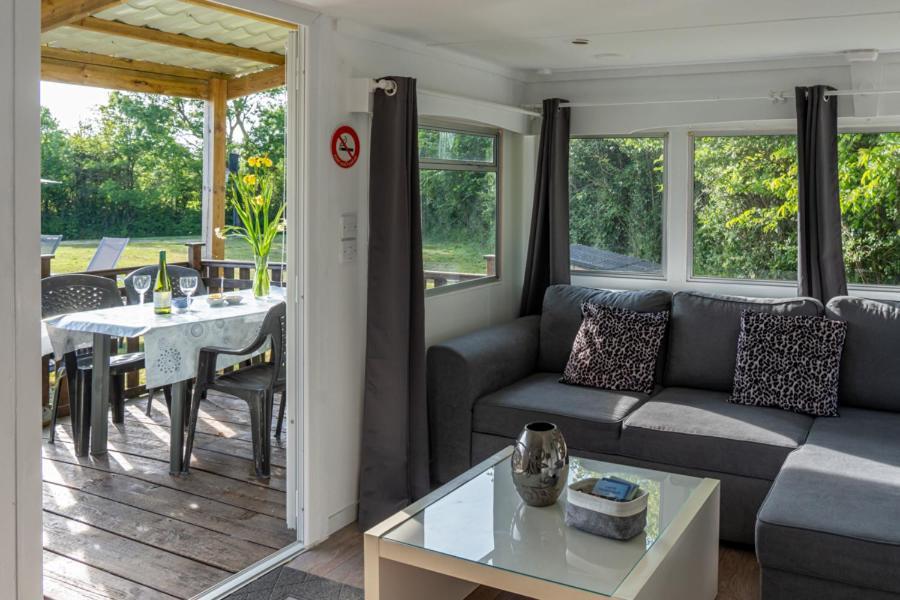 Gites Le Bois Berranger Saint-Urbain  Quarto foto